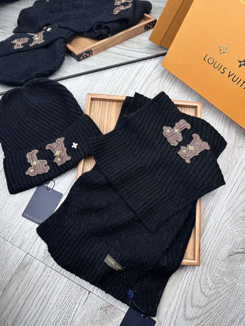 Louis Vuitton Caps Scarfs